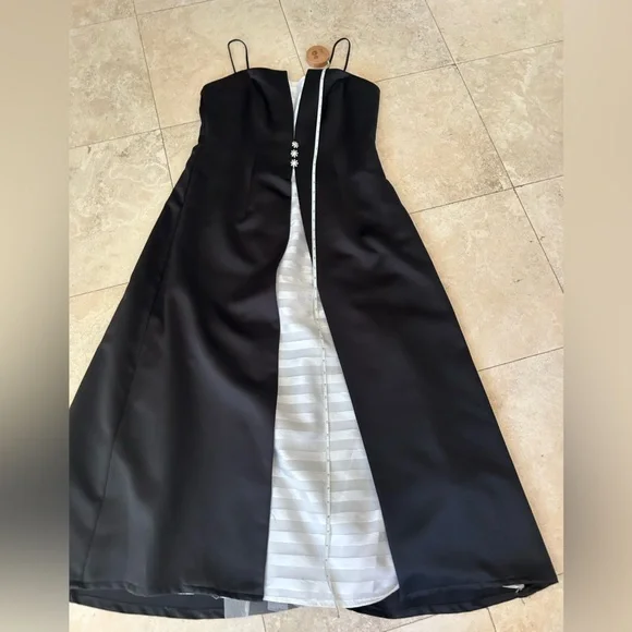 Cachet Vintage Tuxedo Contrast Princess Gown Split Front Evening Gown 16 - Picture 12 of 16